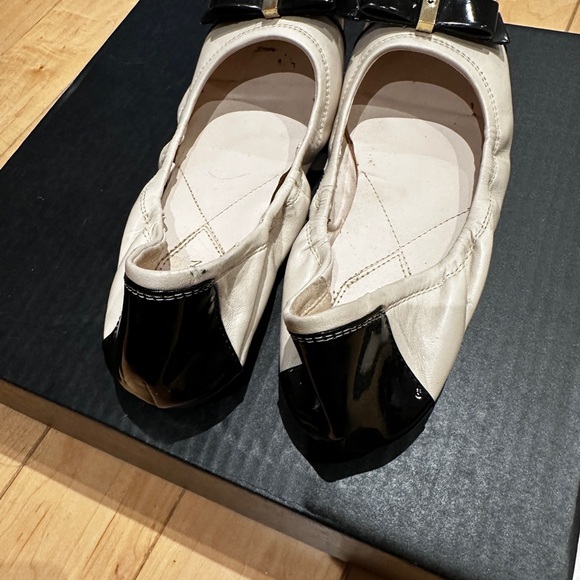 Cole Haan Bow Flats (Used like new, barely worn) - Picture 2 of 5